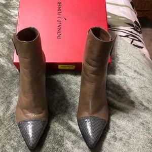 Donald J Pliner bootie